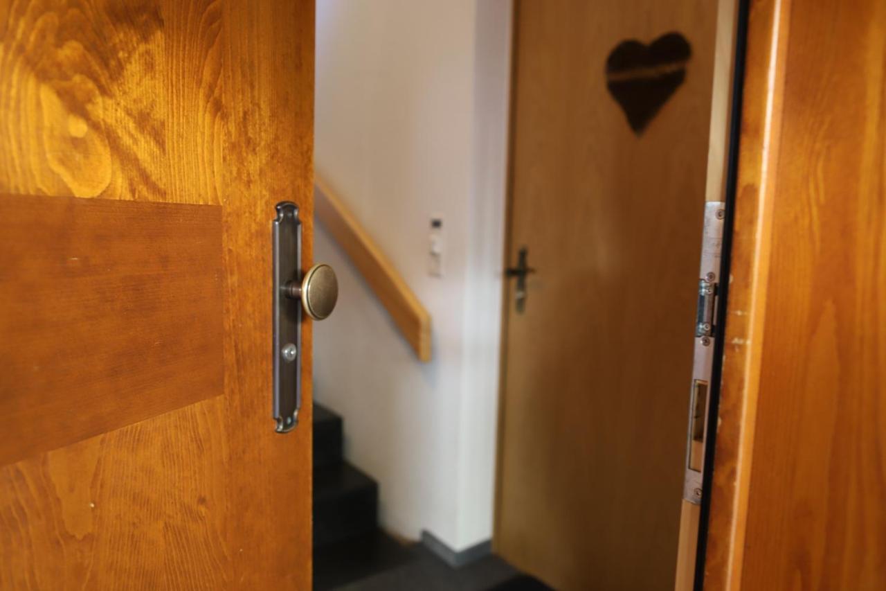 Excellent Flat With A Fantastic View Of The Eiger! Appartement Grindelwald Buitenkant foto
